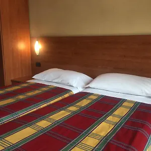 ski-holidays-apartments.it-lombardy.com/