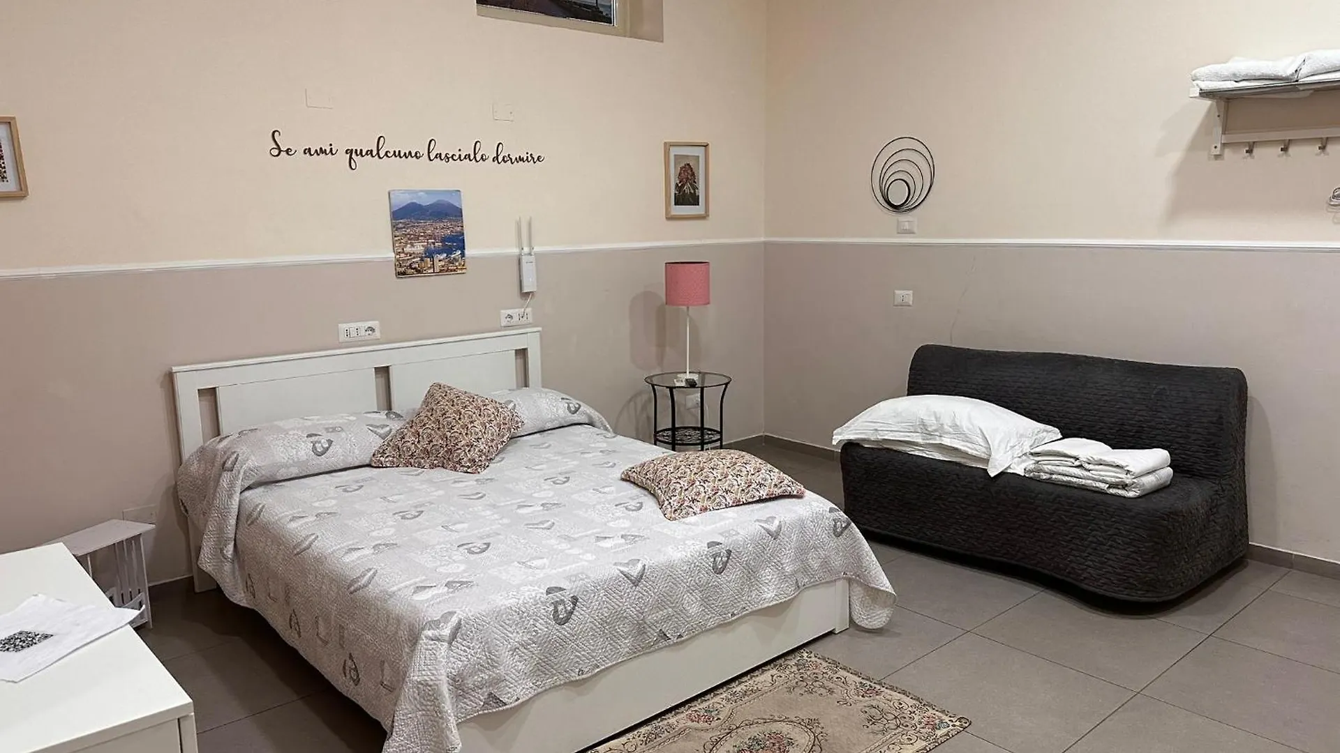 Bed And Breakfast Aereoparking Nápoly Panzió