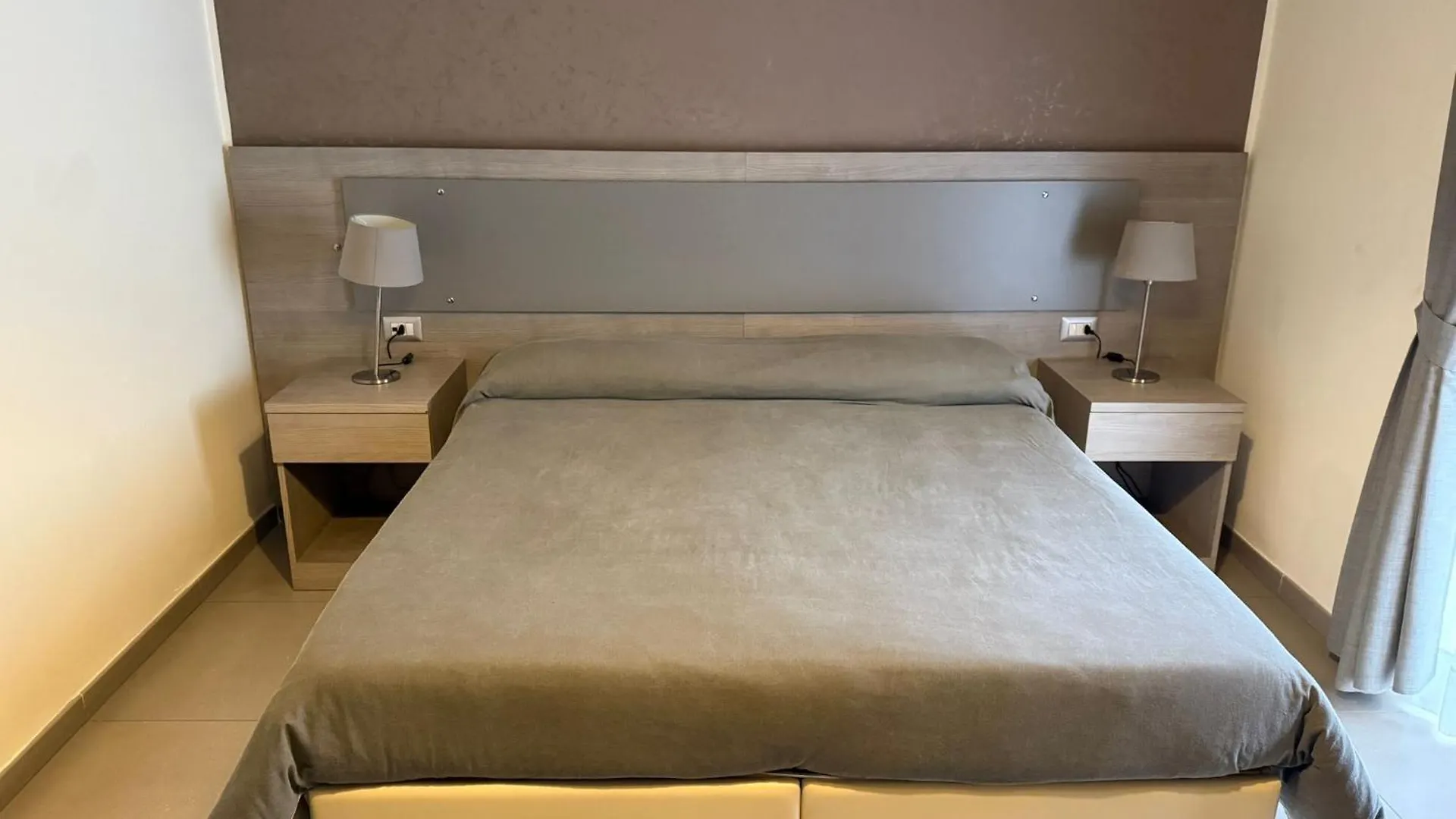 Bed And Breakfast Aereoparking Nápoly